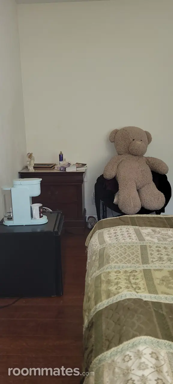 Profile photo 8 of 9