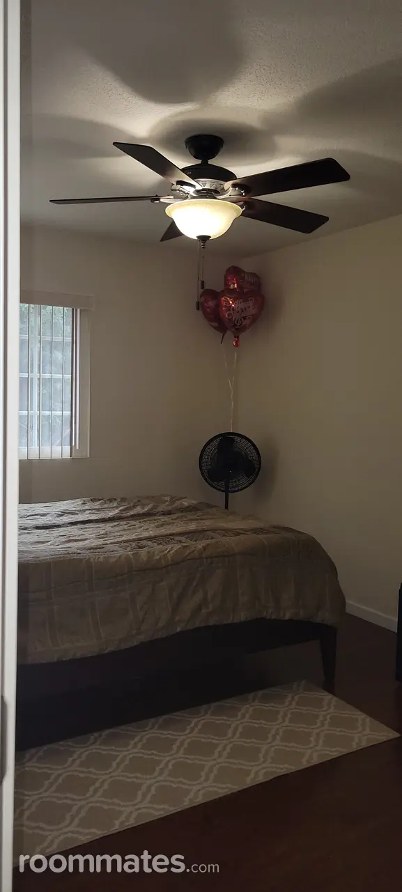 Profile photo 5 of 9