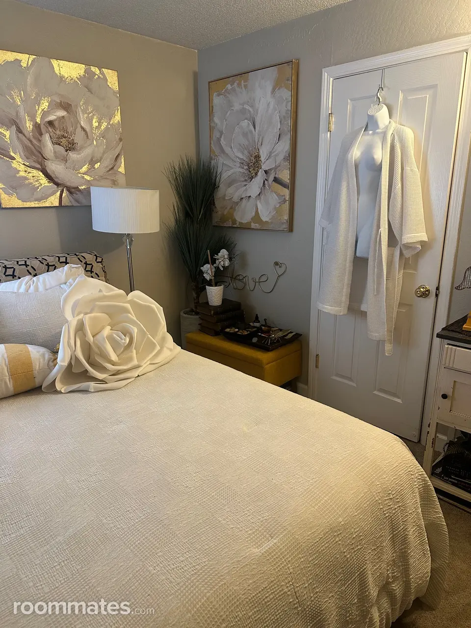 Profile photo 4 of 5