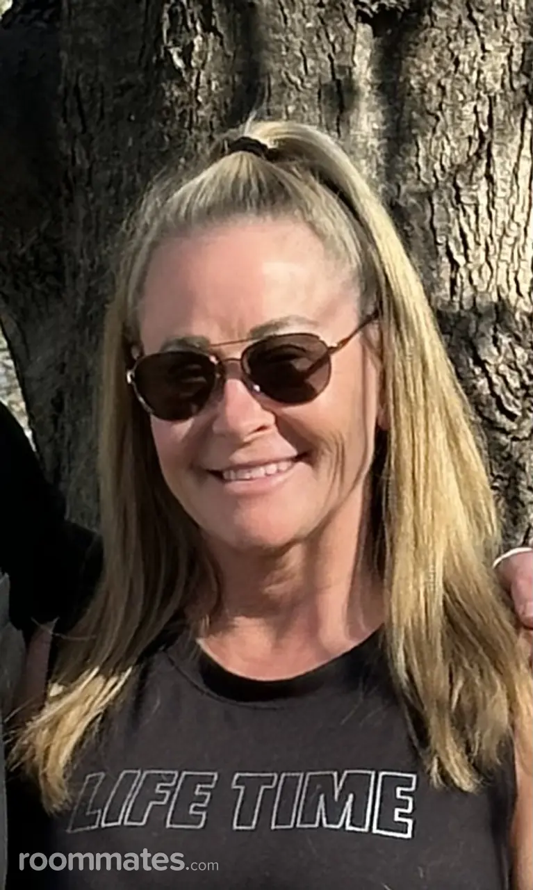 Profile photo 11 of 11