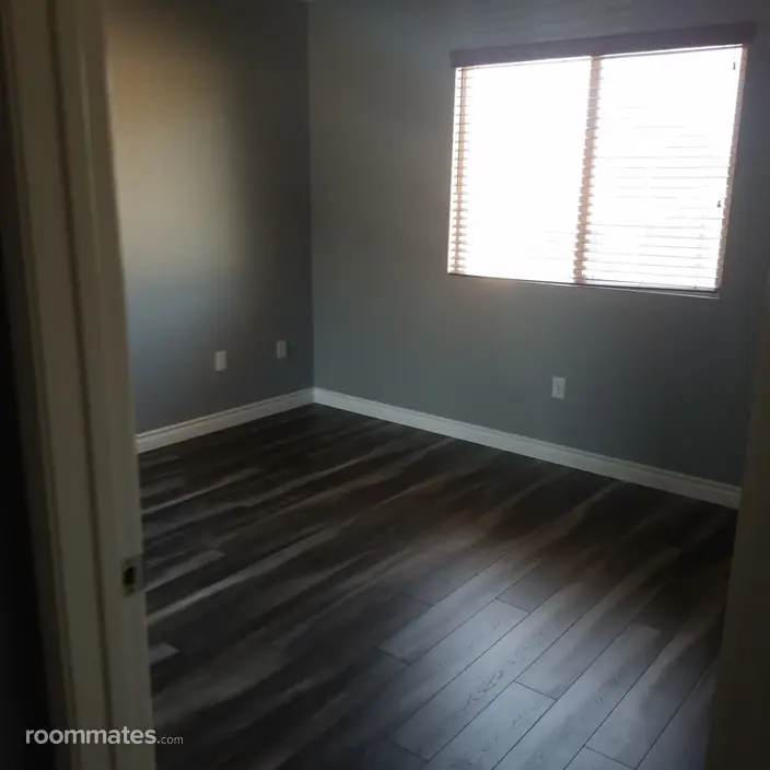 Room for rent in North Hills, CA $1500, house