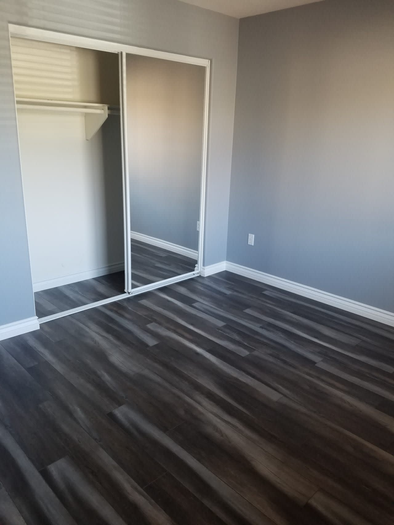 Profile photo 3 of 12