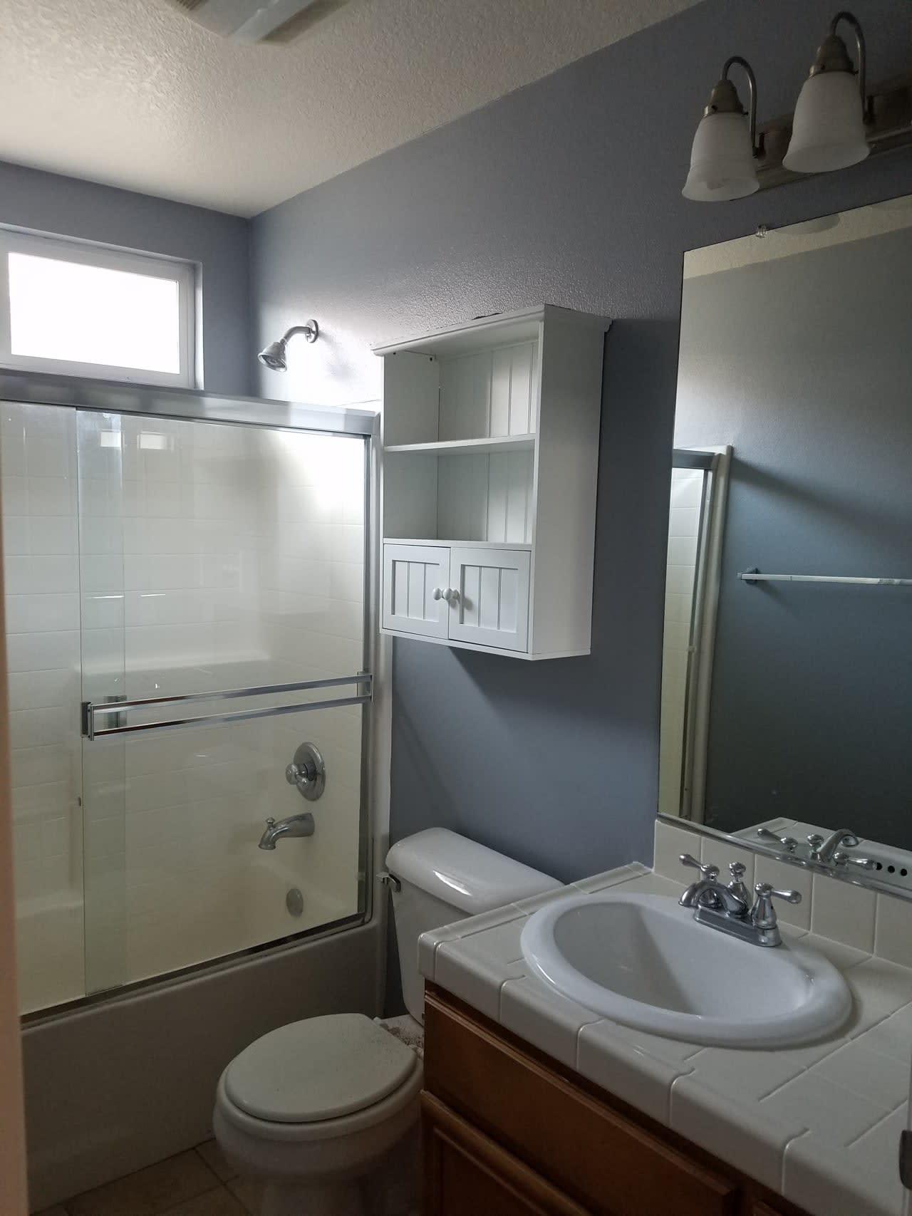 Profile photo 4 of 12