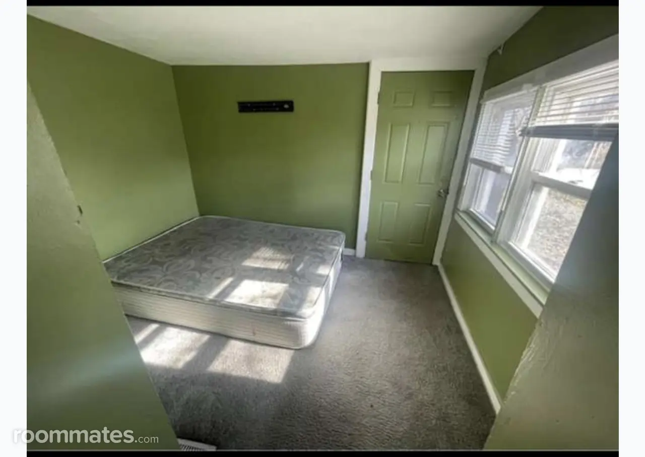 Profile photo 1 of 8