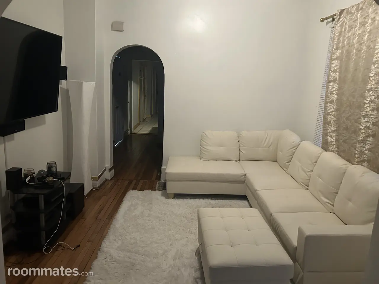 Profile photo 6 of 8