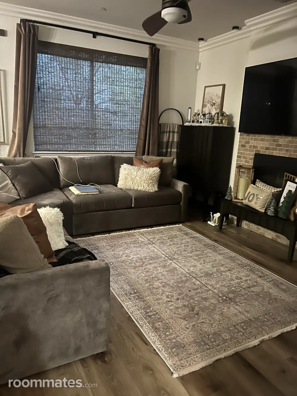 Profile photo 1 of 7