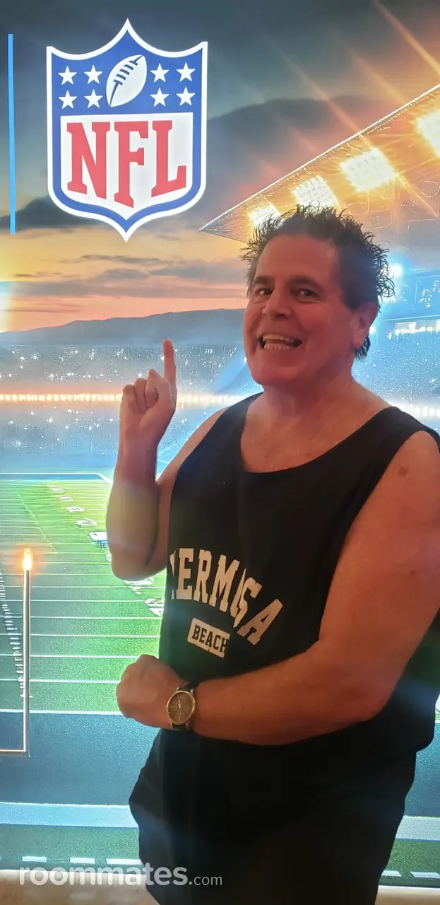 Profile photo 6 of 9