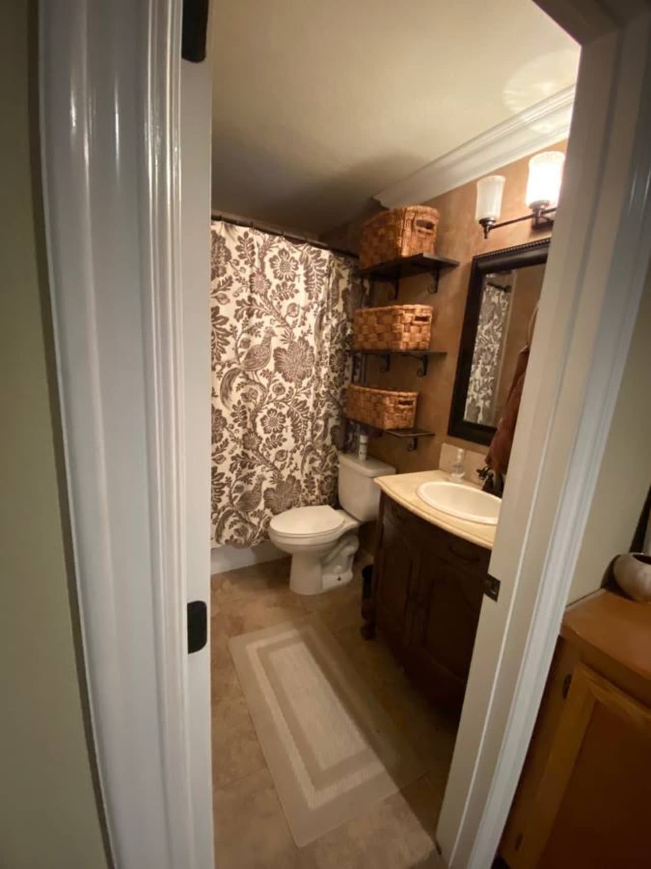 Profile photo 8 of 10