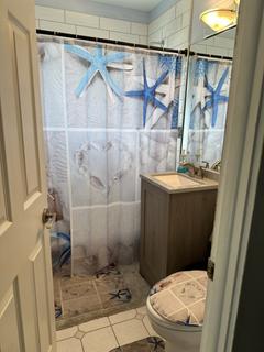 Room for rent in Highland, IN $750, house