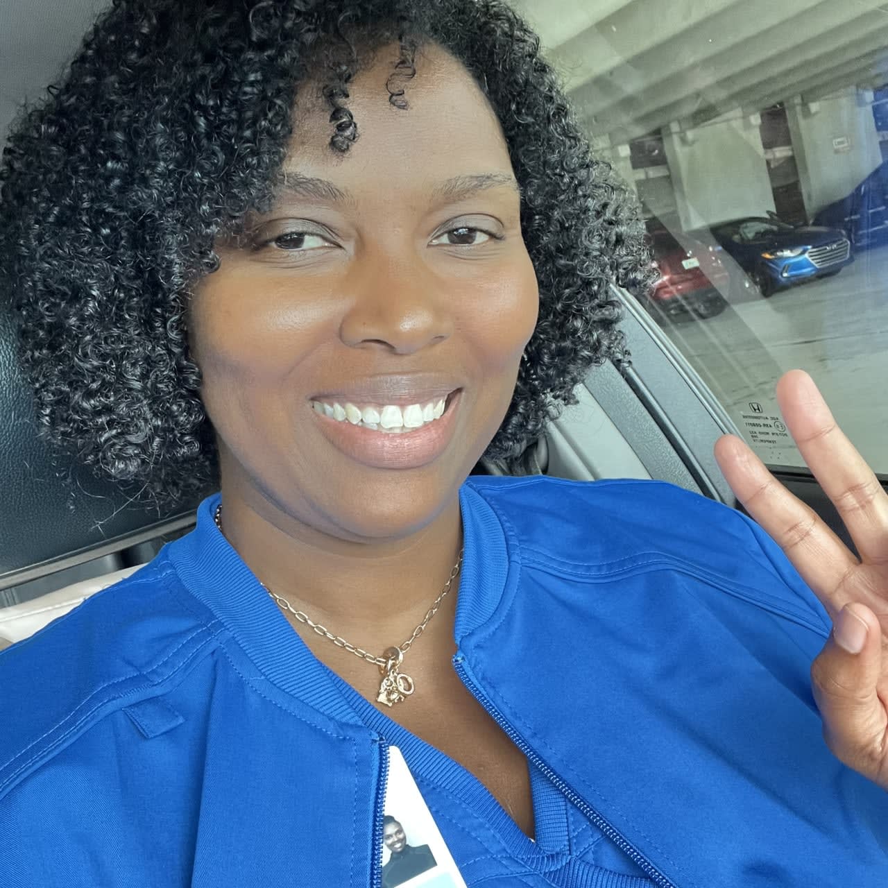 Profile photo 3 of 10