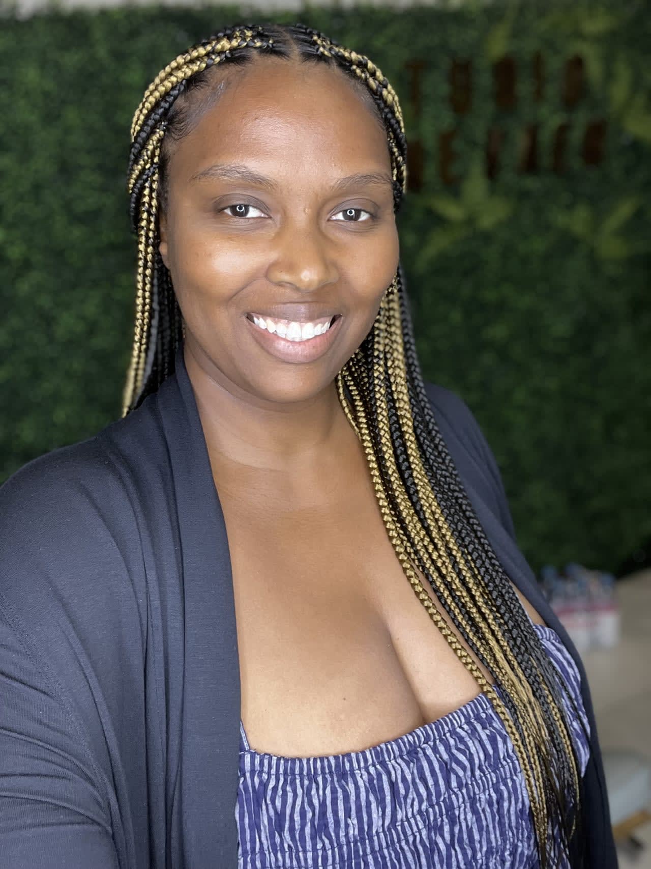 Profile photo 6 of 10