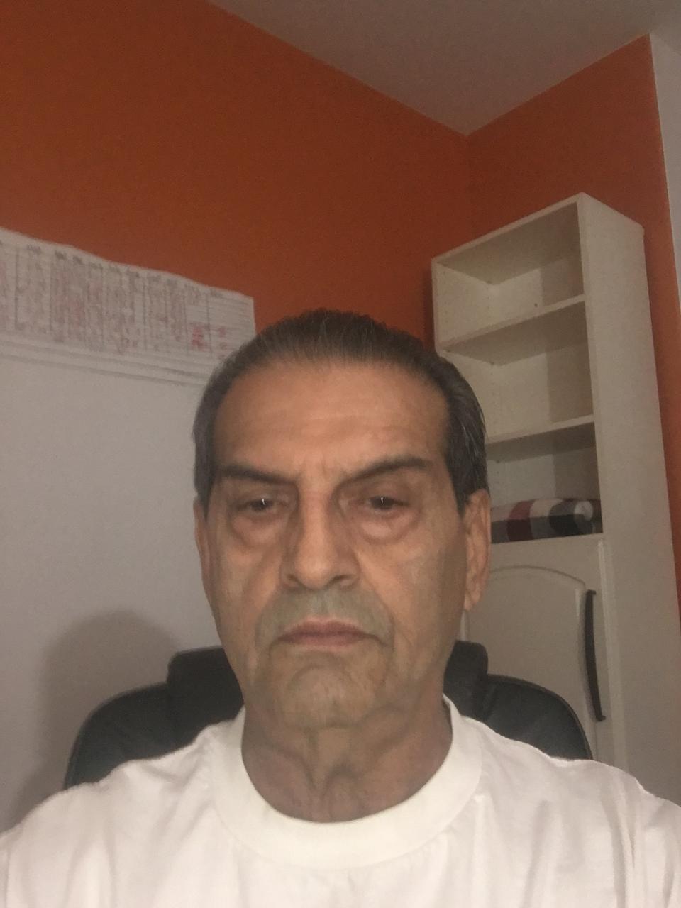 Profile photo 4 of 4