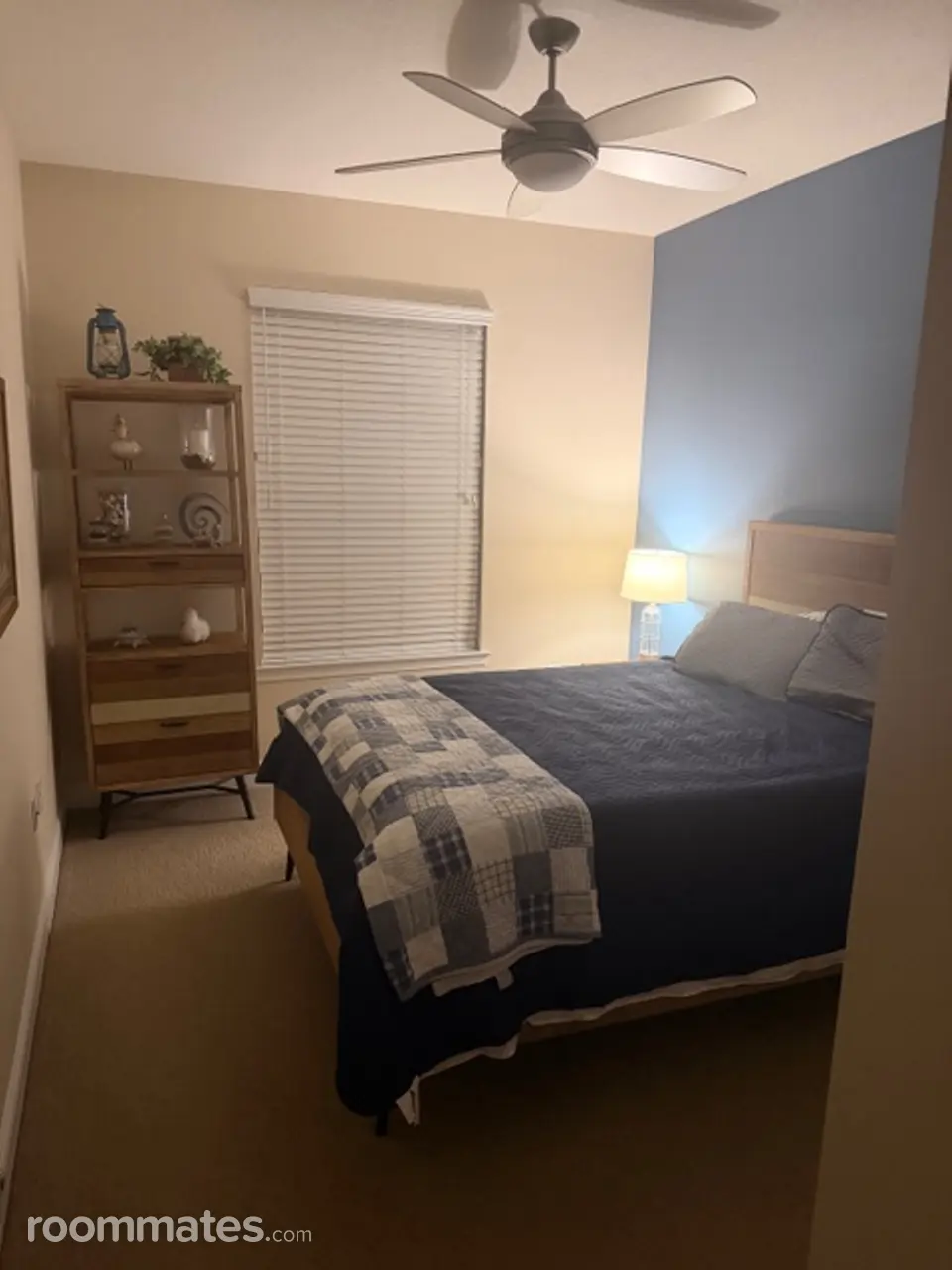 Profile photo 1 of 6