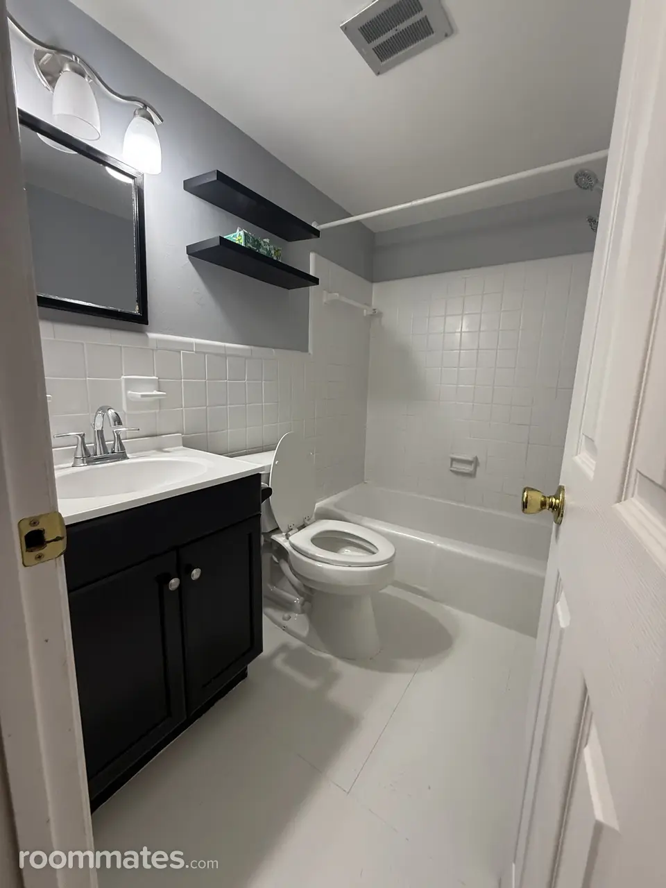 Profile photo 6 of 11