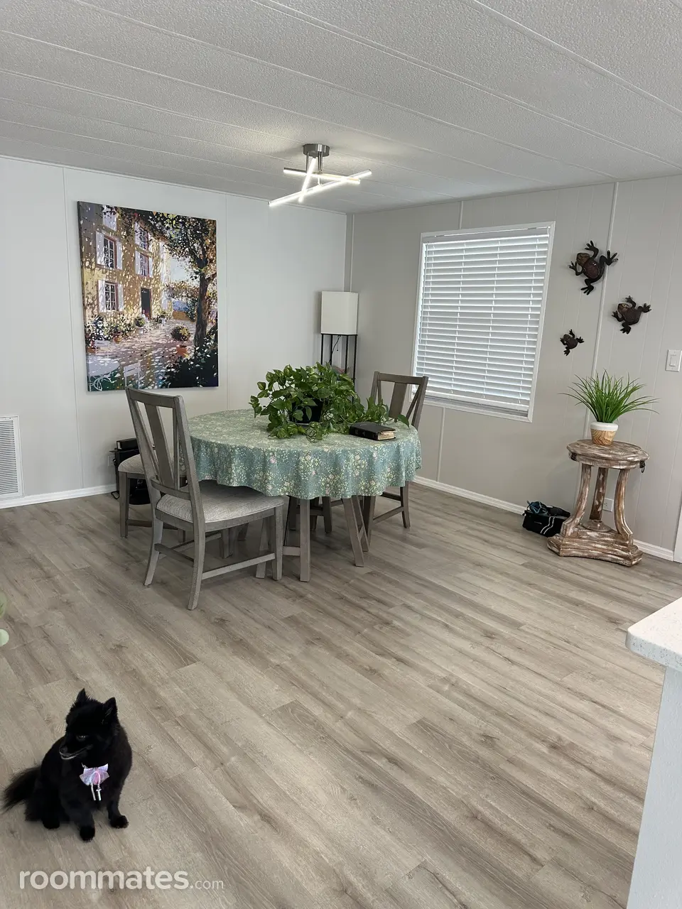 Profile photo 6 of 8