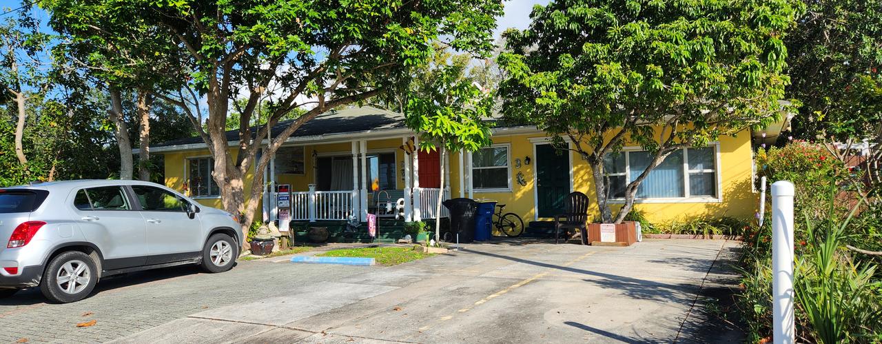 Profile photo 5 of 10