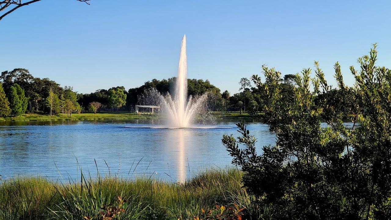 Profile photo 1 of 10