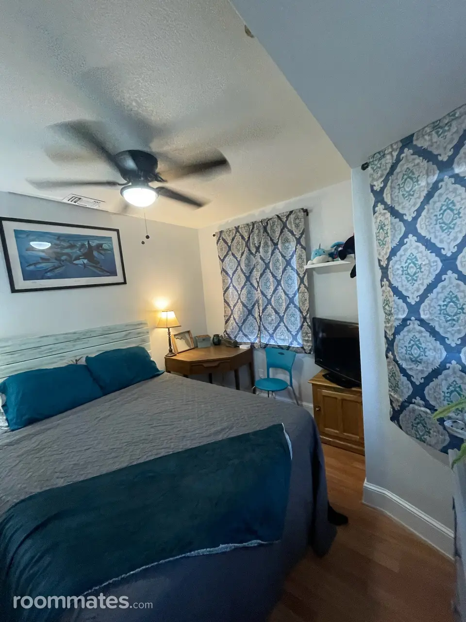 Profile photo 1 of 10