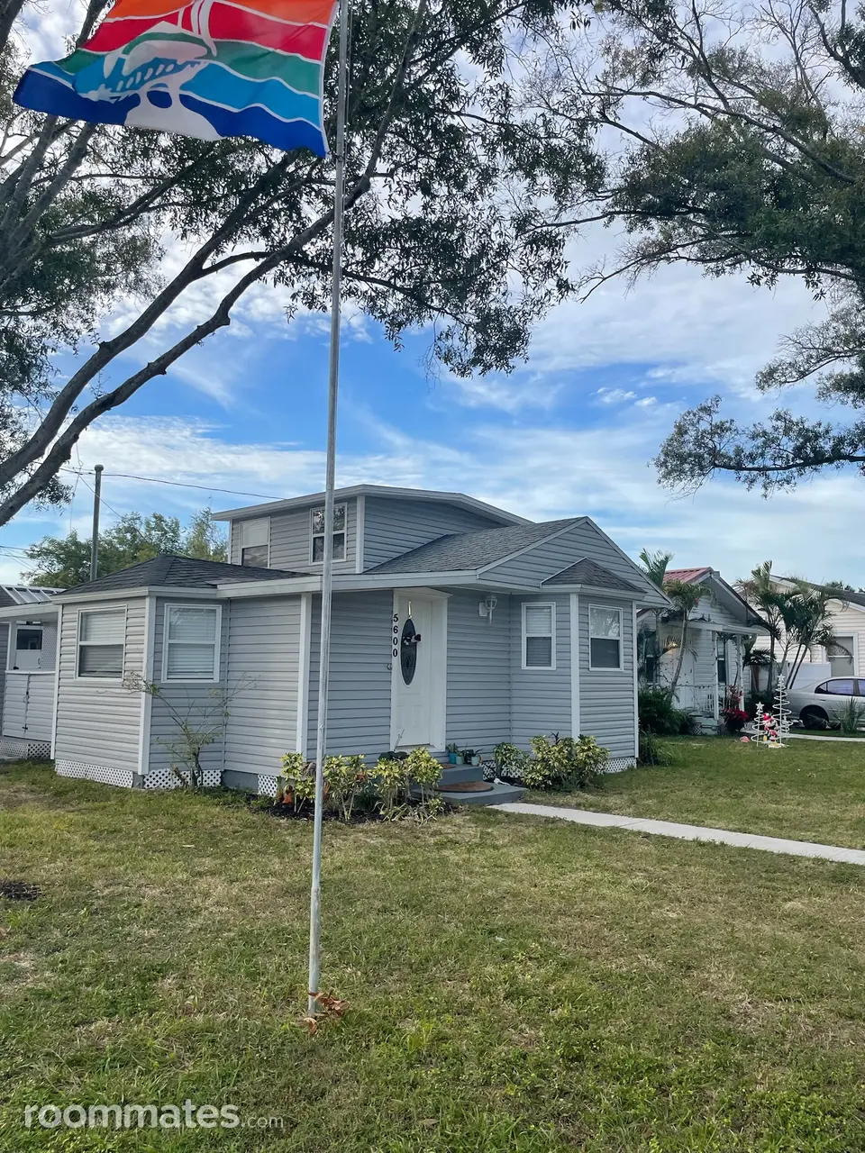 Profile photo 6 of 10