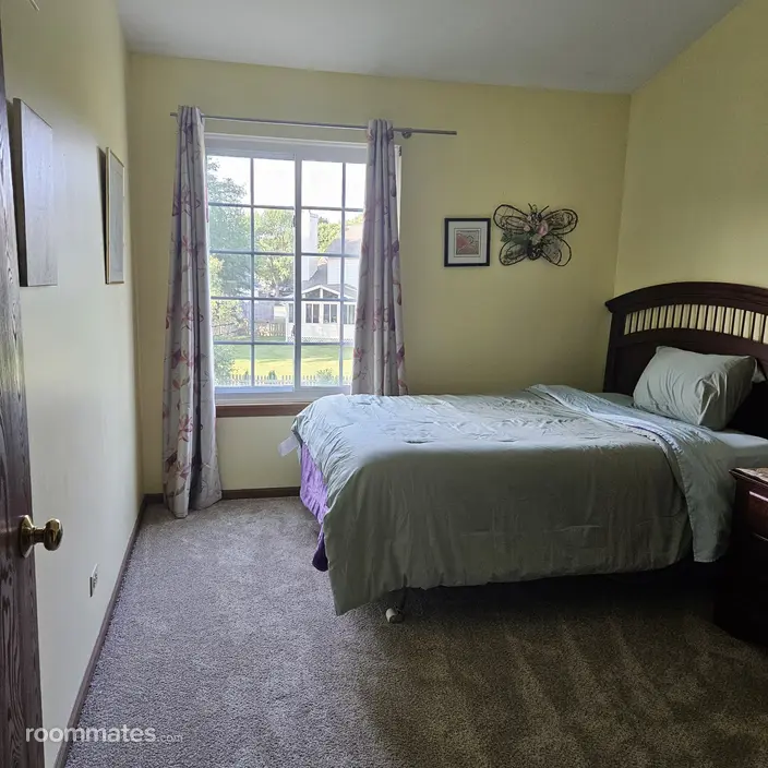 Room for rent in Grayslake, IL $750, house