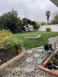 Room for rent in Santa Clarita, CA $1050, house