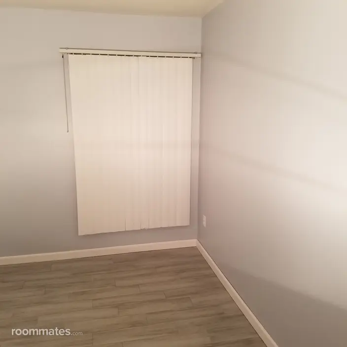Room for rent in San Diego, CA $1700, condo