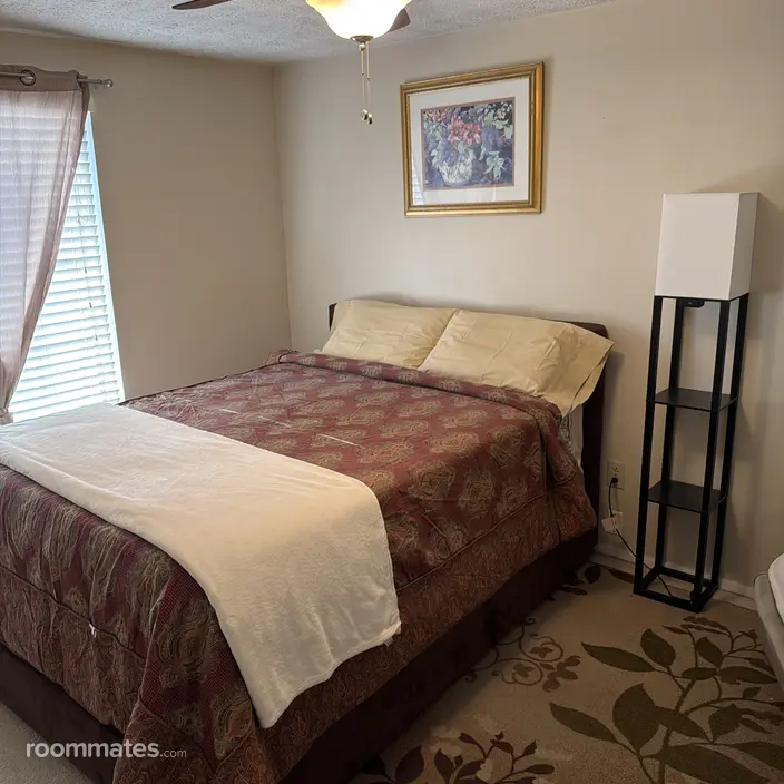 Room for rent in Roswell, GA $800, house