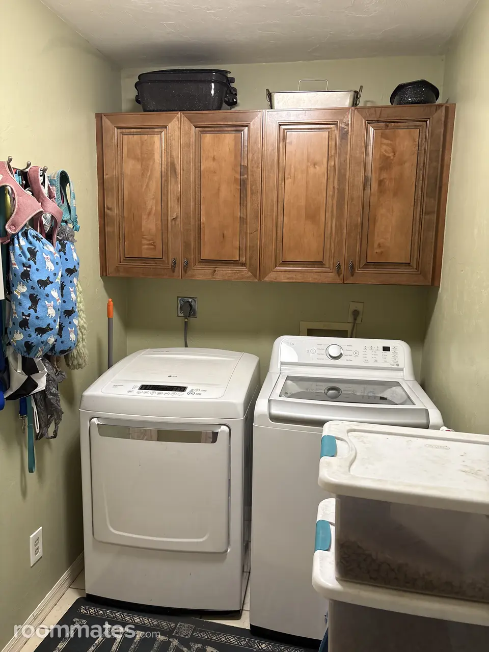 Profile photo 9 of 16