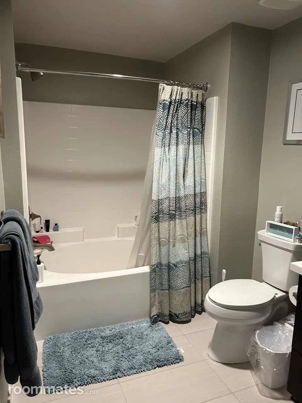 Profile photo 3 of 14