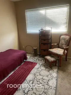 Room for rent in Sacramento, CA $825, house