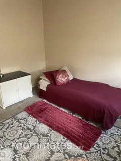 Room for rent in Sacramento, CA $825, house