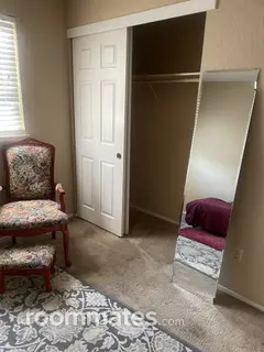 Room for rent in Sacramento, CA $825, house