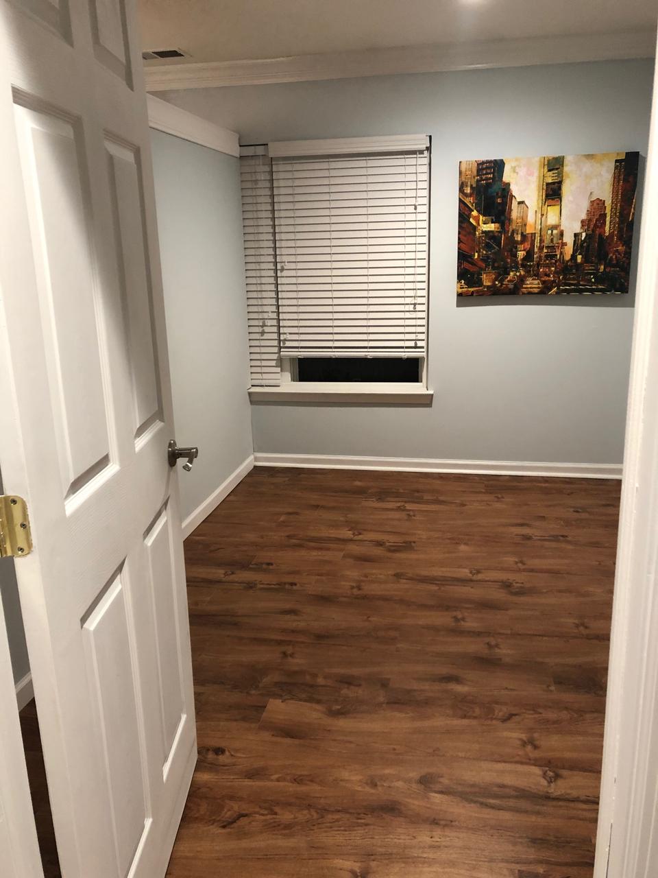 Profile photo 3 of 10