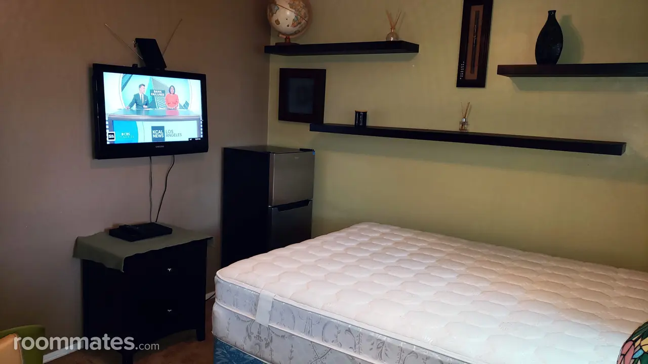 Profile photo 2 of 7