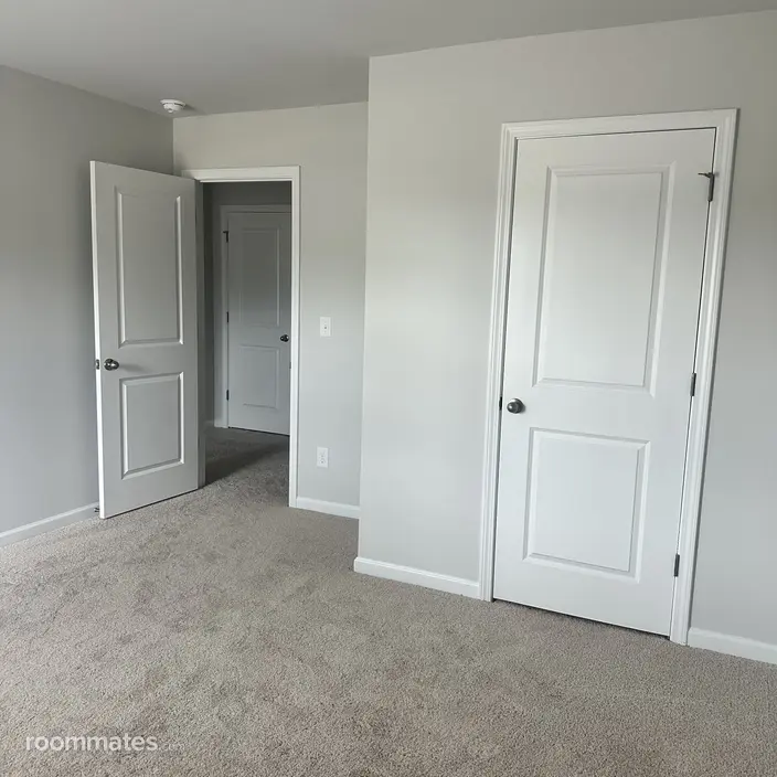 Room for rent in Lithonia, GA $1250, townhouse