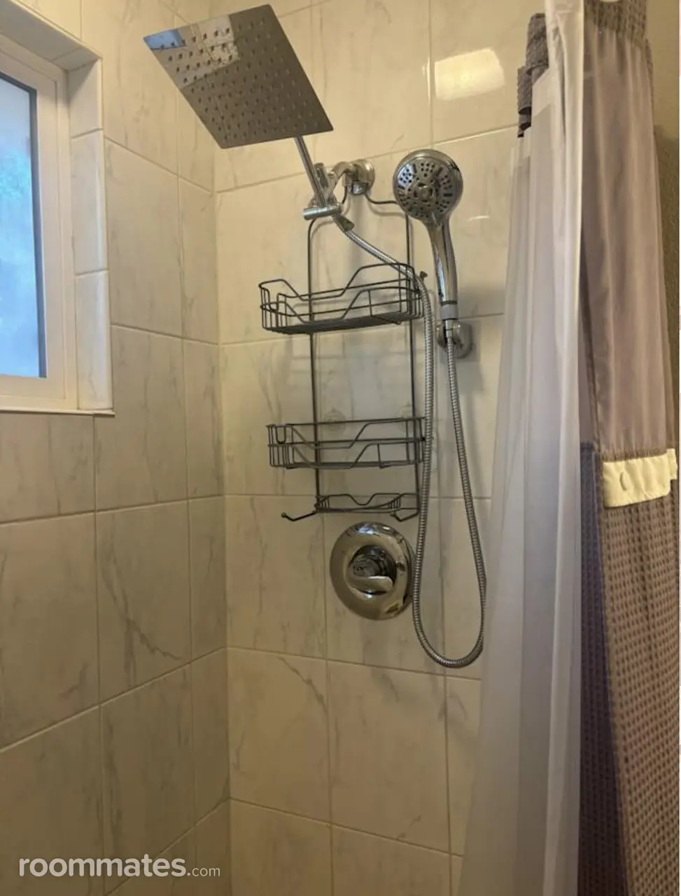 Profile photo 6 of 11