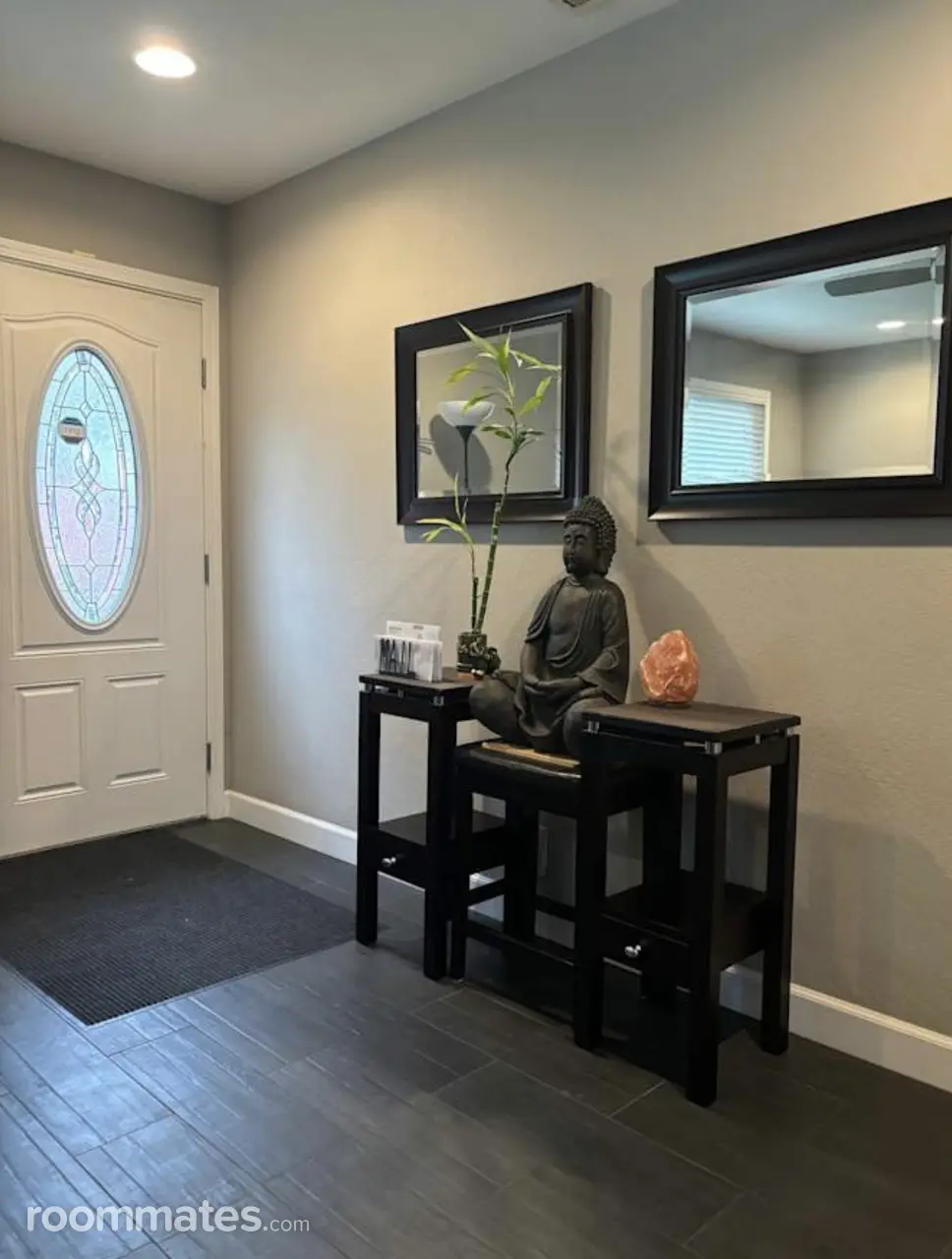 Profile photo 1 of 11