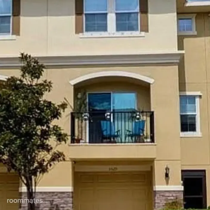 Room for rent in New Port Richey, FL $850, townhouse