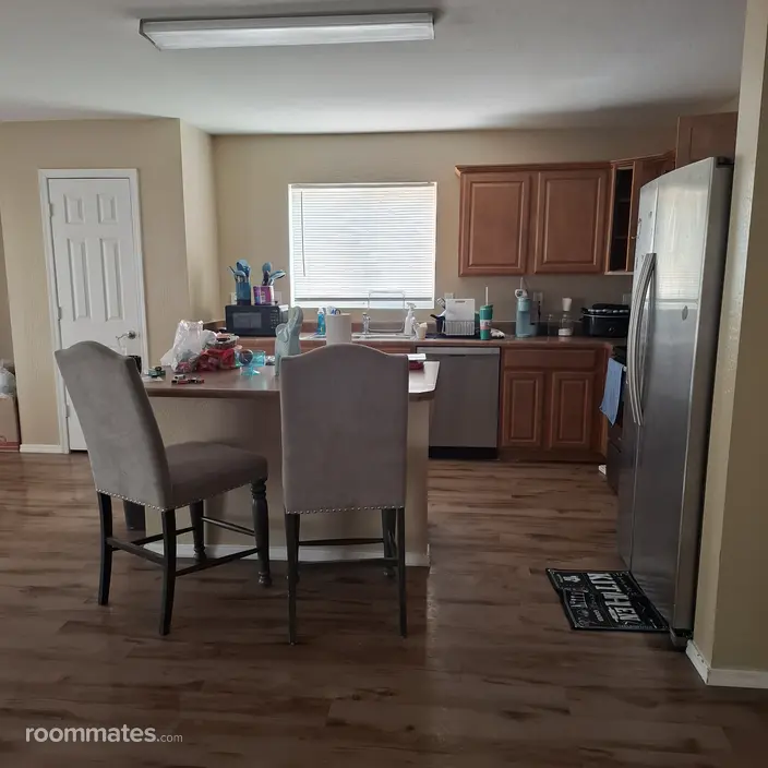 Room for rent in San Tan Valley, AZ $900, house