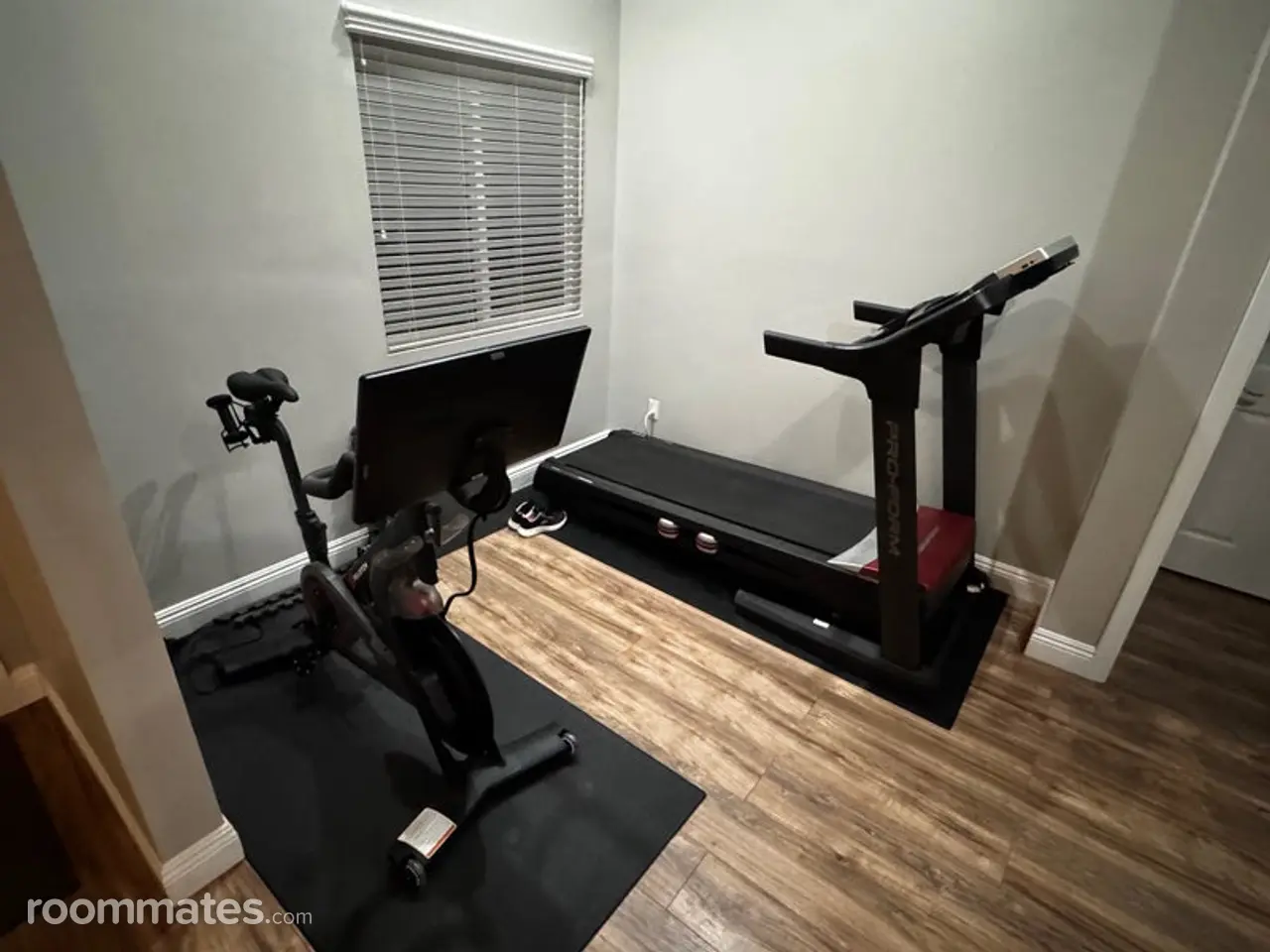 Profile photo 4 of 10