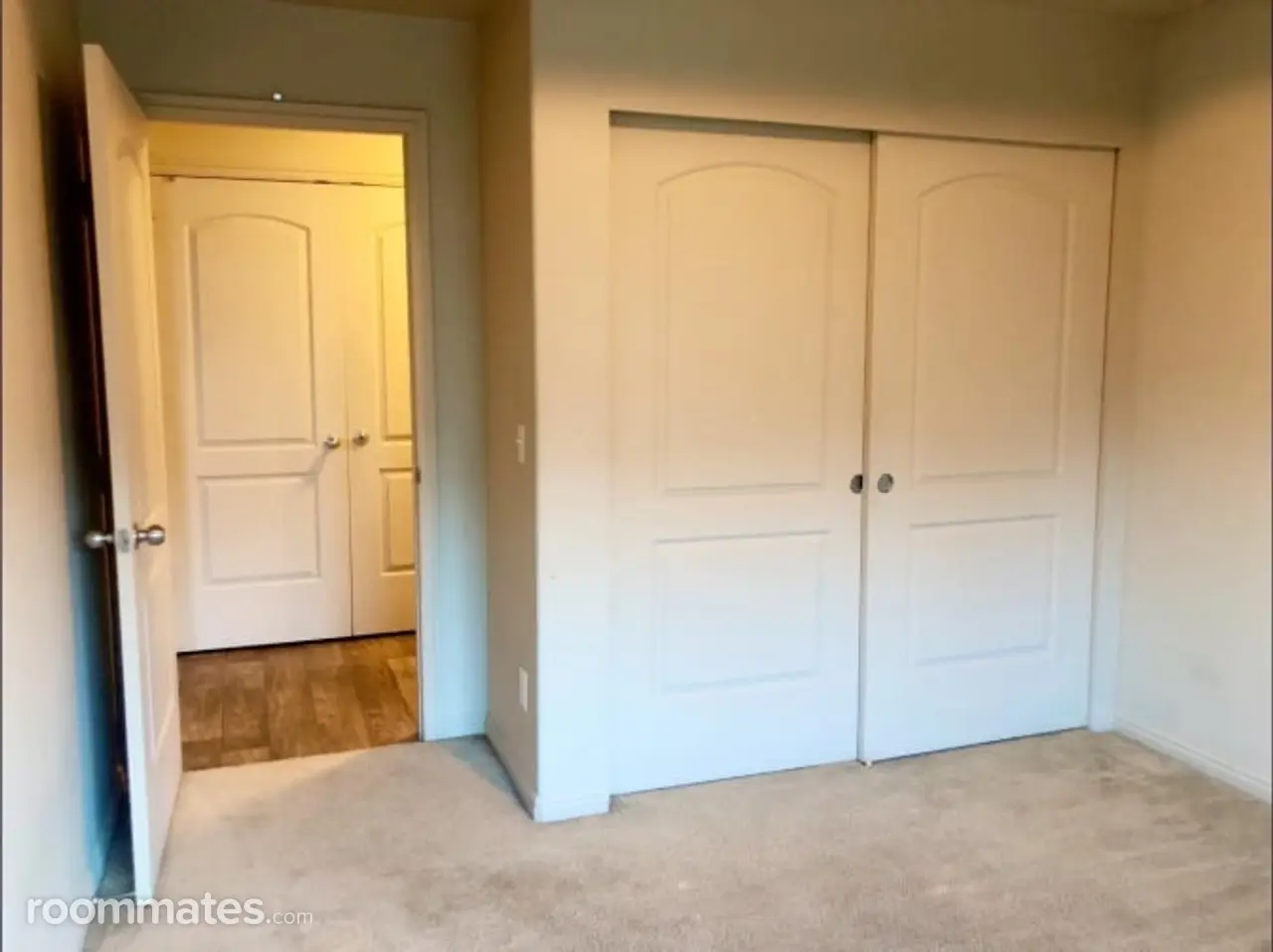 Profile photo 10 of 10