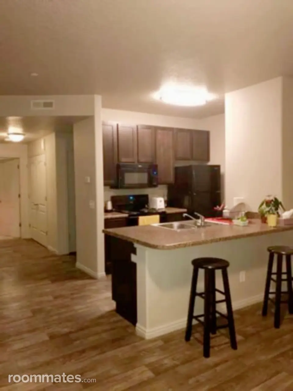 Profile photo 6 of 10