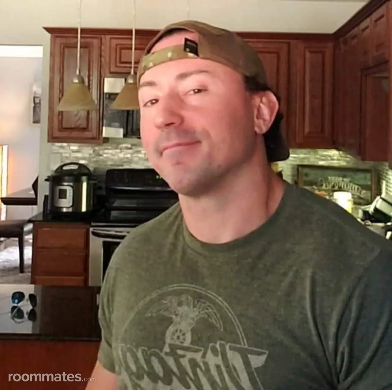 Profile photo 1 of 2