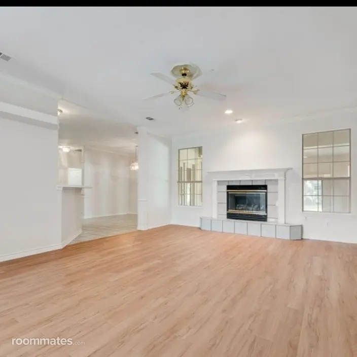 Room for rent in Richland Hills, TX $1000, house