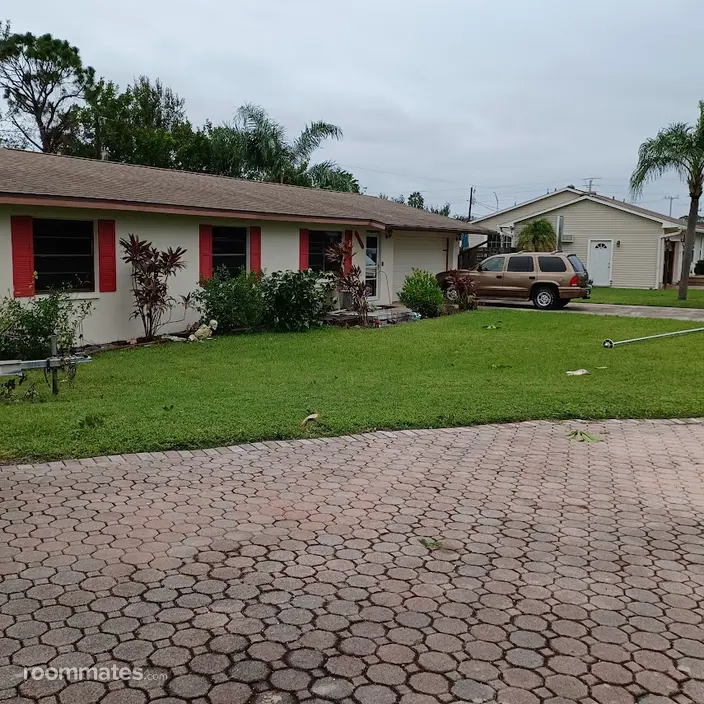 Room for rent in Bradenton, FL $800, house