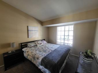 Room for rent in Corona, CA $1000, house