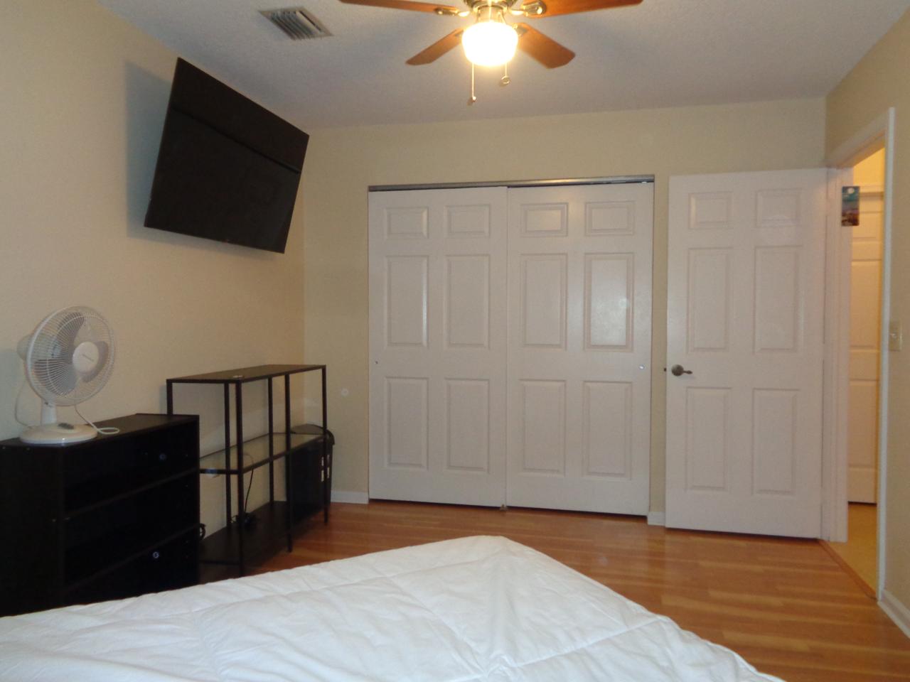 Profile photo 11 of 14