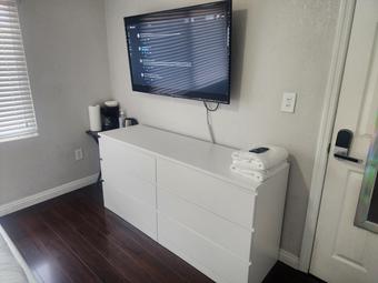 Room for rent in Miami, FL $1100, house