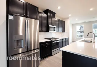 Room for rent in Dumfries, VA $1500, townhouse