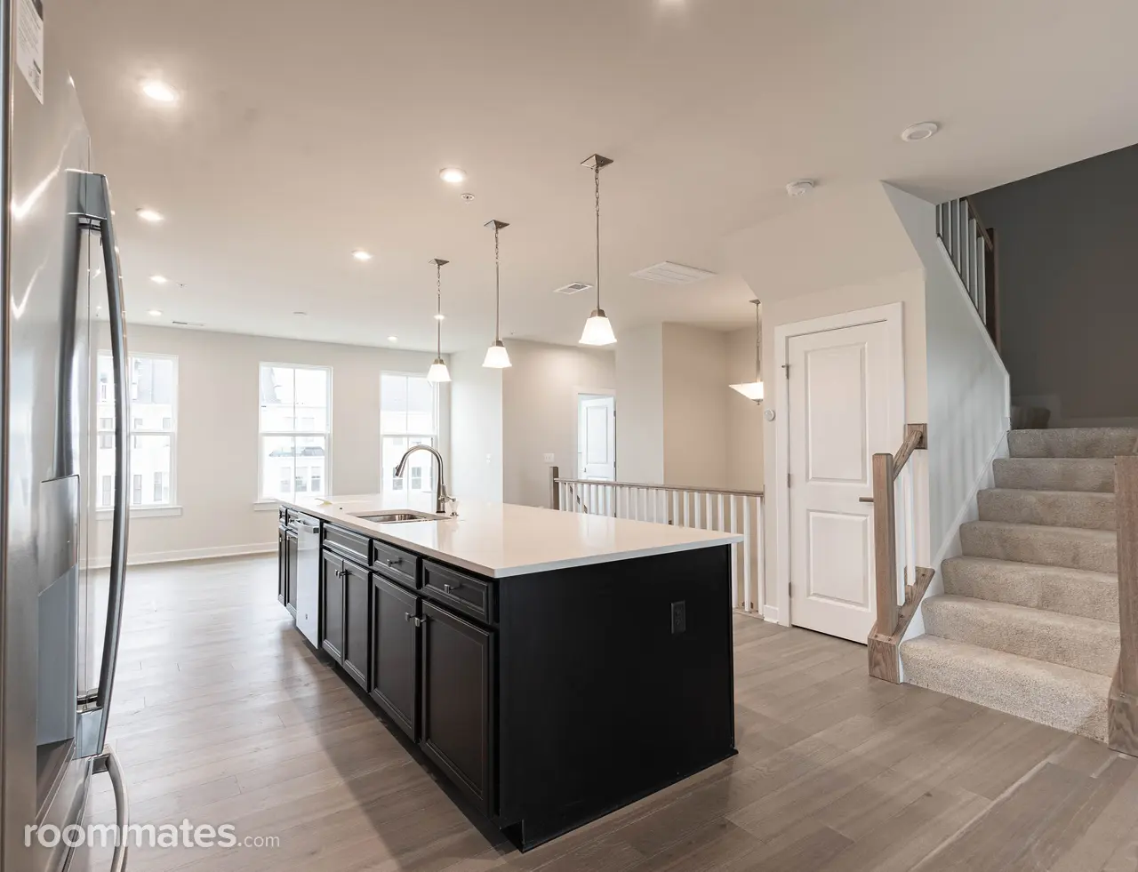 Profile photo 3 of 6